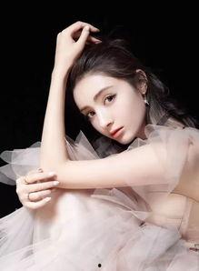 迪娜拉被爆料是真的吗视频,视频内容深度解析 第1张 迪娜拉被爆料是真的吗视频,视频内容深度解析 第1张